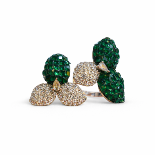 Emerald Petal Silver Ring - Image 5