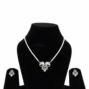 Silver Pearl Royale Pendant Set