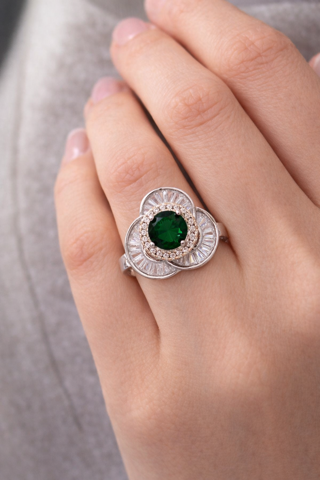 Emerald Trinity Bloom Ring - Image 4