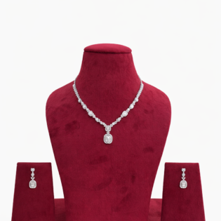 Silver Royale Cascade Necklace - Image 4