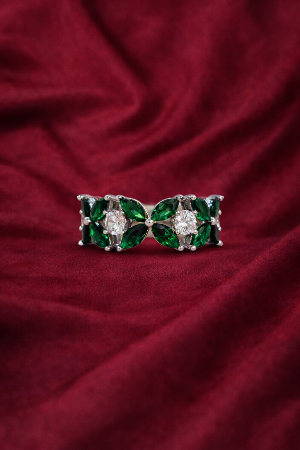 Emerald Vine Silver Ring - Image 3