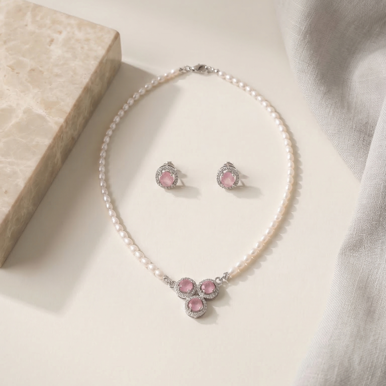 Rosé Pearl Grace Silver Pendant Set