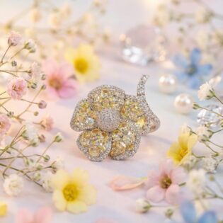 Golden Petal Bloom Ring