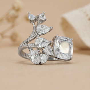 Crystal Vine Toi et Moi Ring