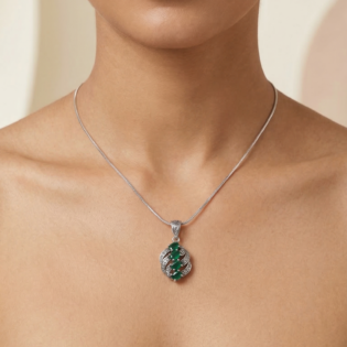 Emerald Aura Silver Pendant Set - Image 4