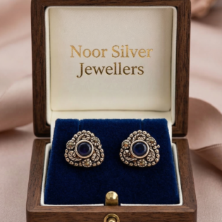 Midnight Laurel Stud Earrings - Image 3