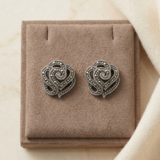 Eternal Knot Silver Pendant Set - Image 4
