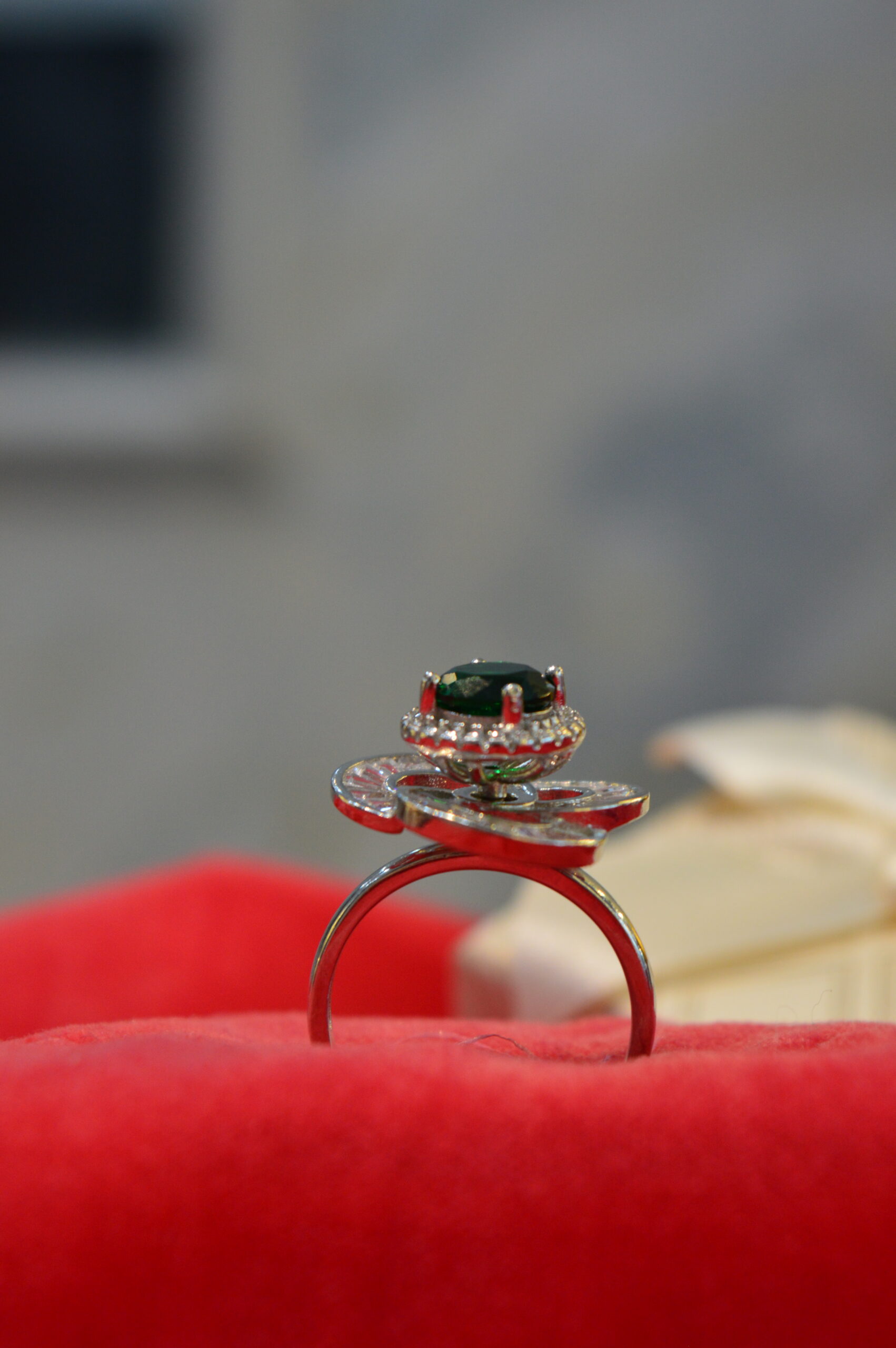 Emerald Trinity Bloom Ring - Image 3