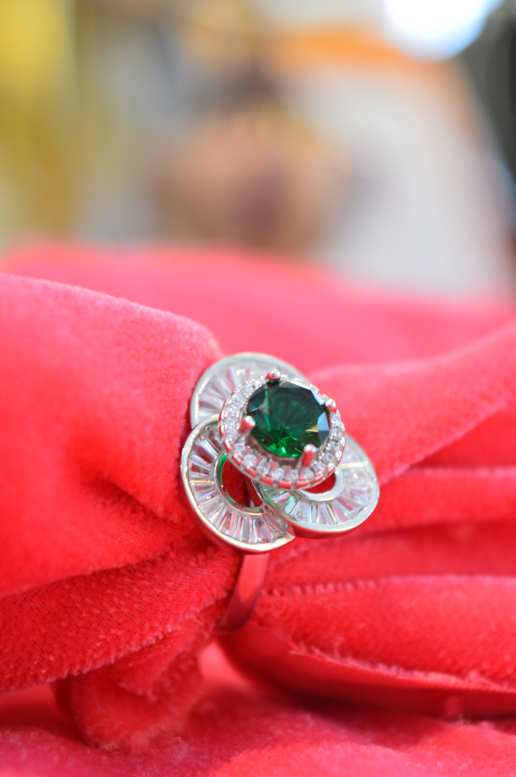 Emerald Trinity Bloom Ring - Image 2