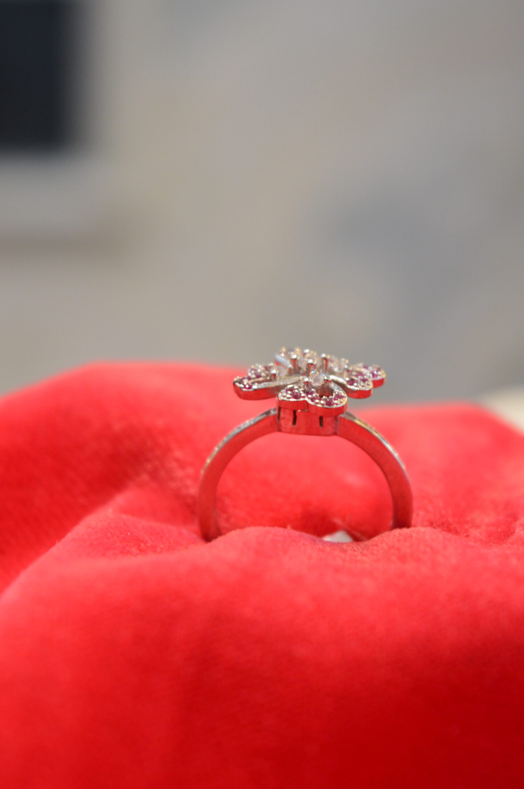 Starlit Twist Solitaire Ring - Image 3