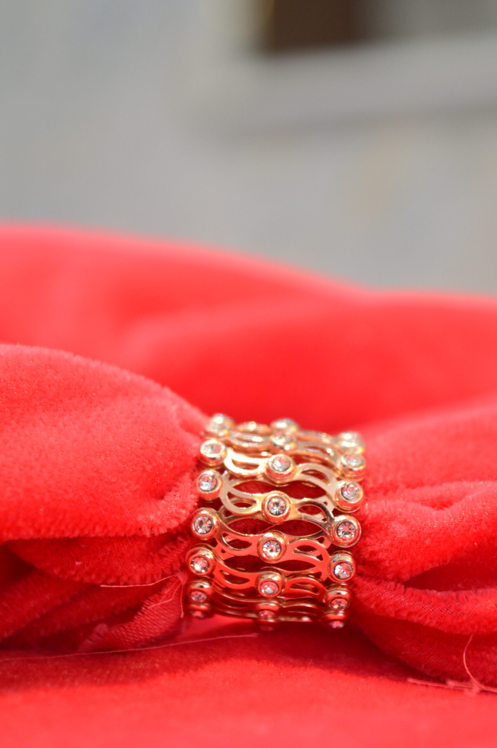 Rose Radiance Lattice Band (Convertible Bracelet Design) - Image 2