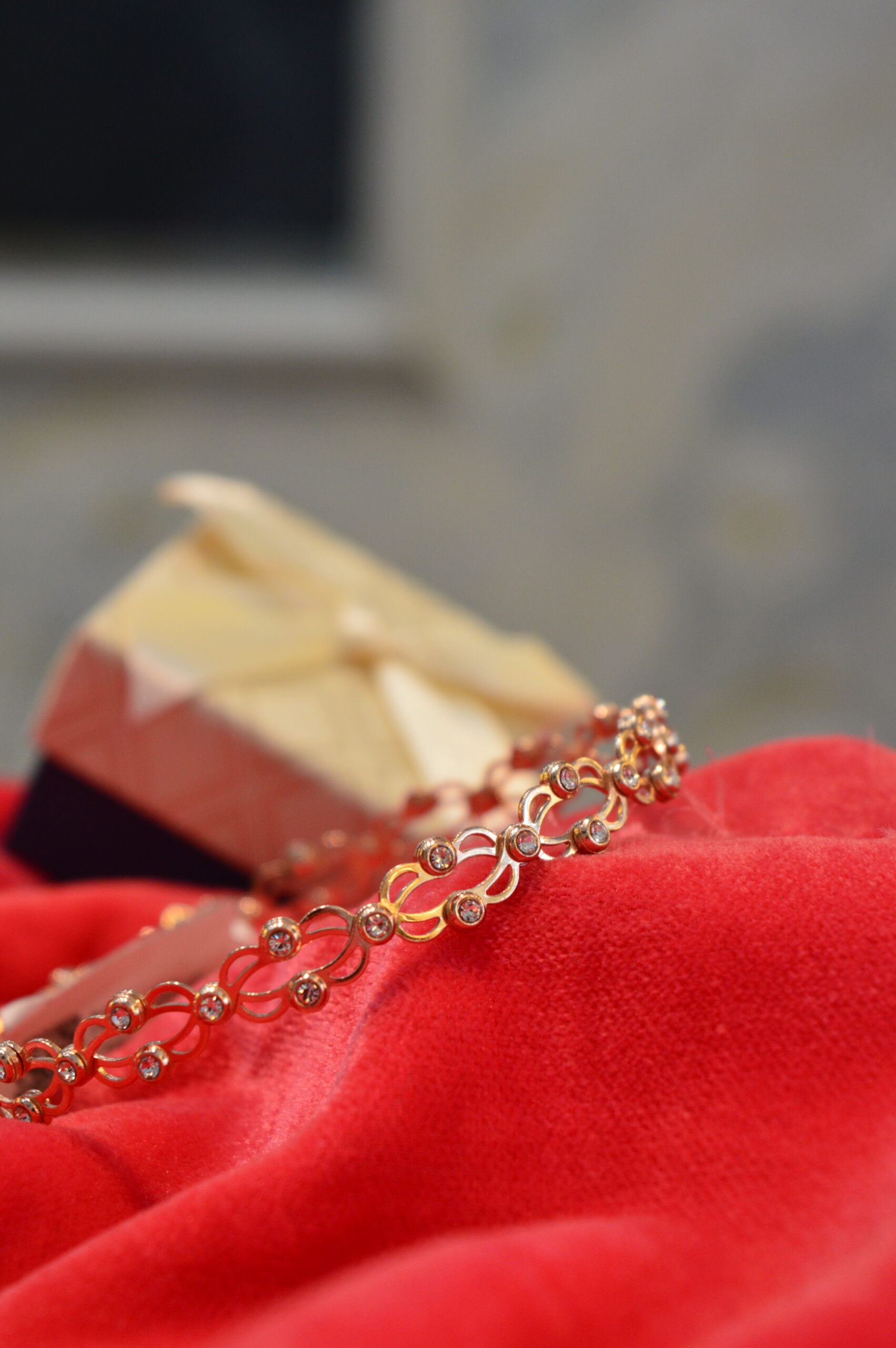 Rose Radiance Lattice Band (Convertible Bracelet Design) - Image 3