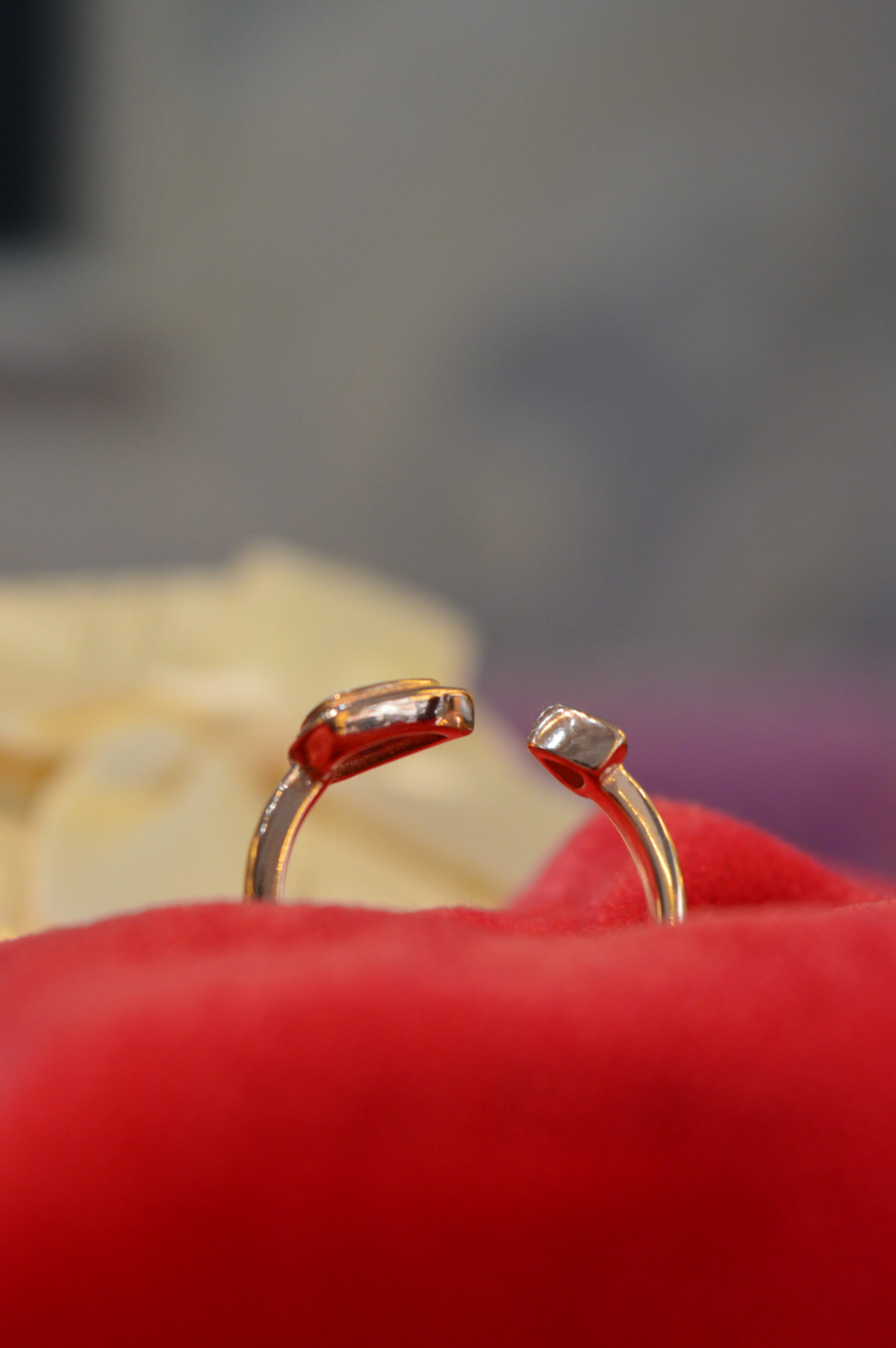 Rose Arrow Spark Ring - Image 3