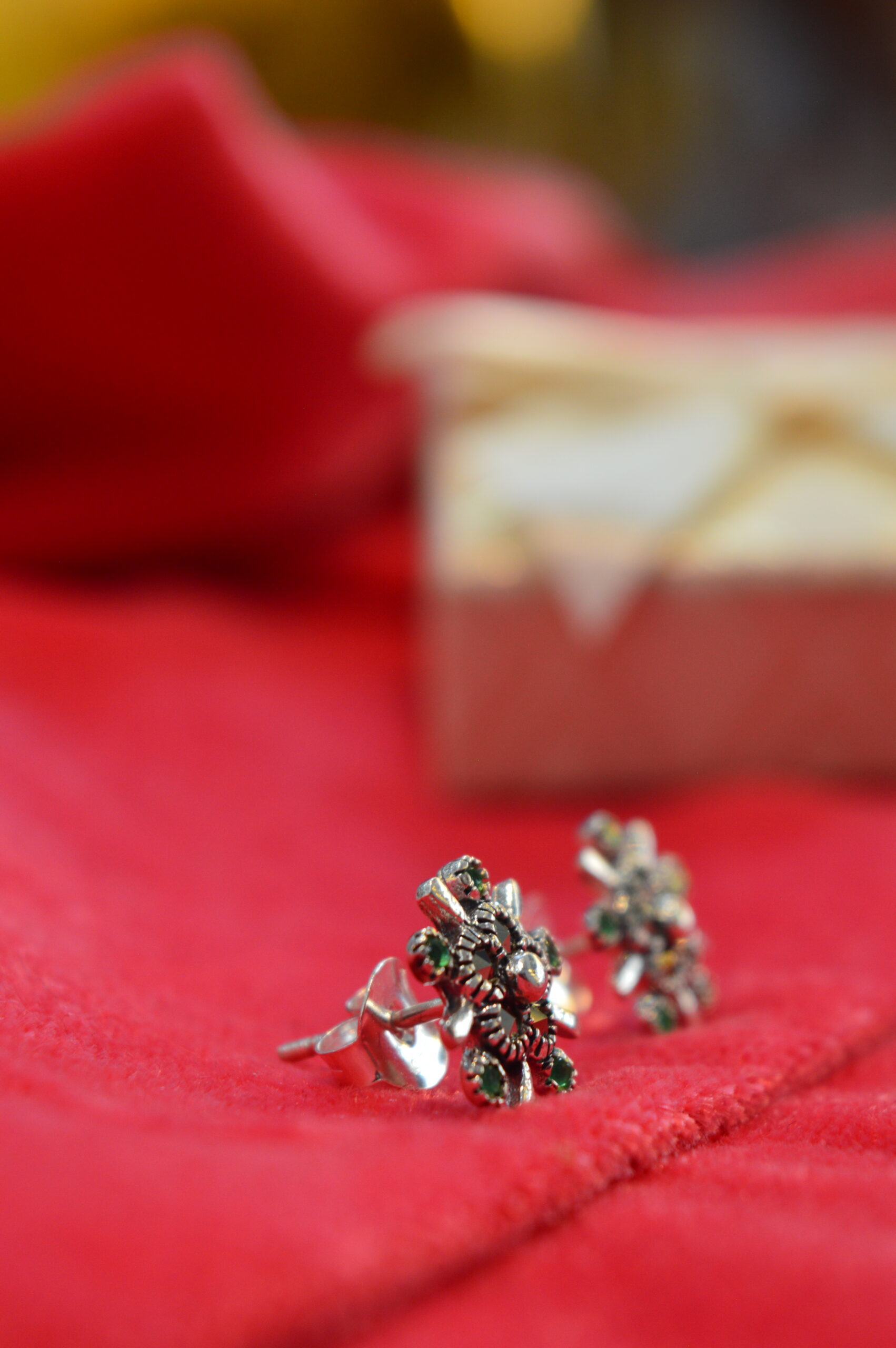 Verdant Sunburst Stud Earrings - Image 3