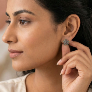 Verdant Sunburst Stud Earrings - Image 3
