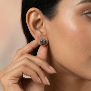 Aurora Noir Stud Earrings - Image 4
