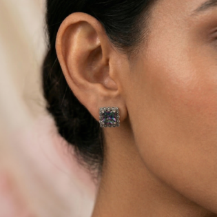 Aurora Noir Stud Earrings - Image 5