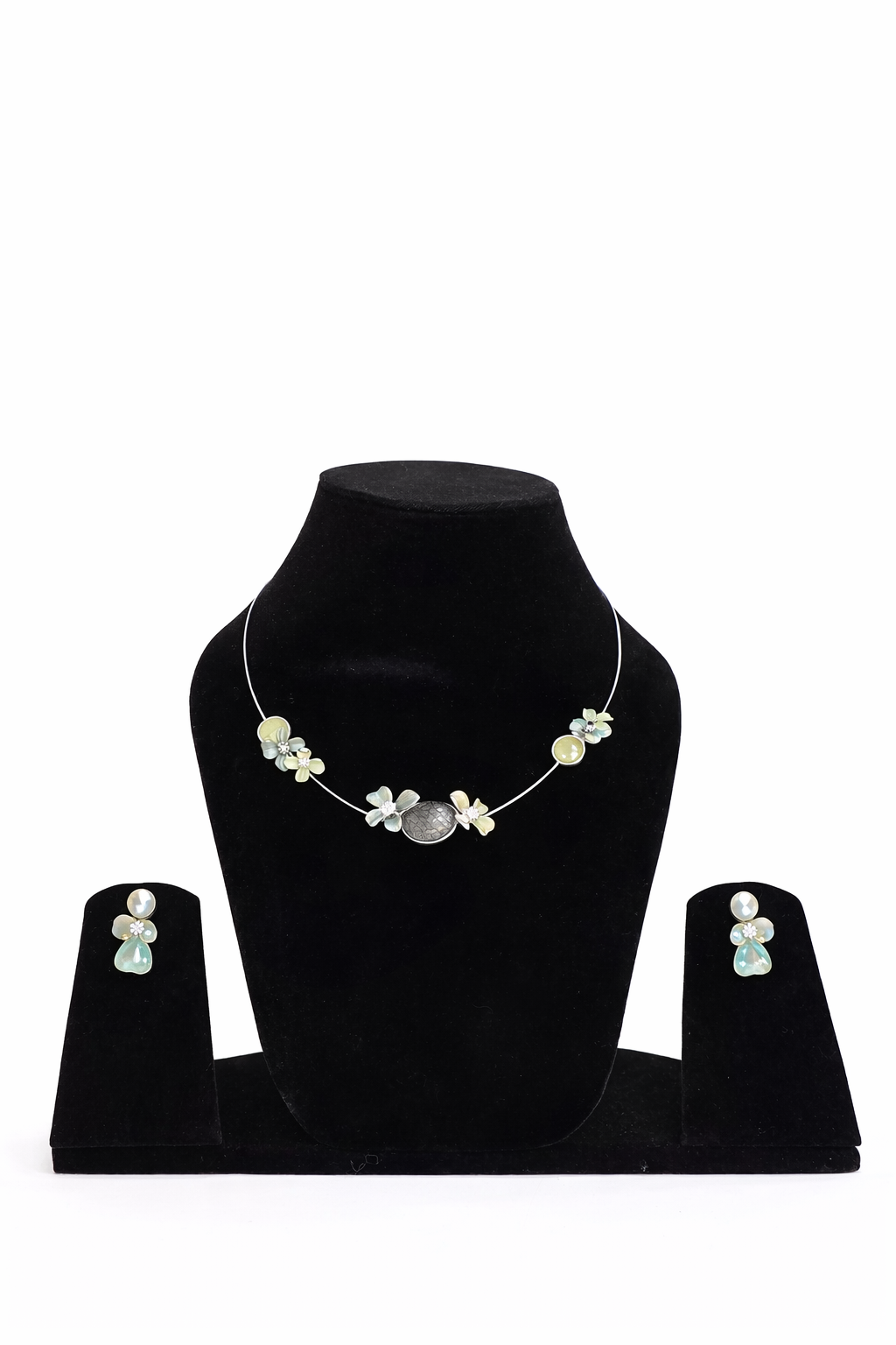 Meadow Whisper Silver Pendant Set