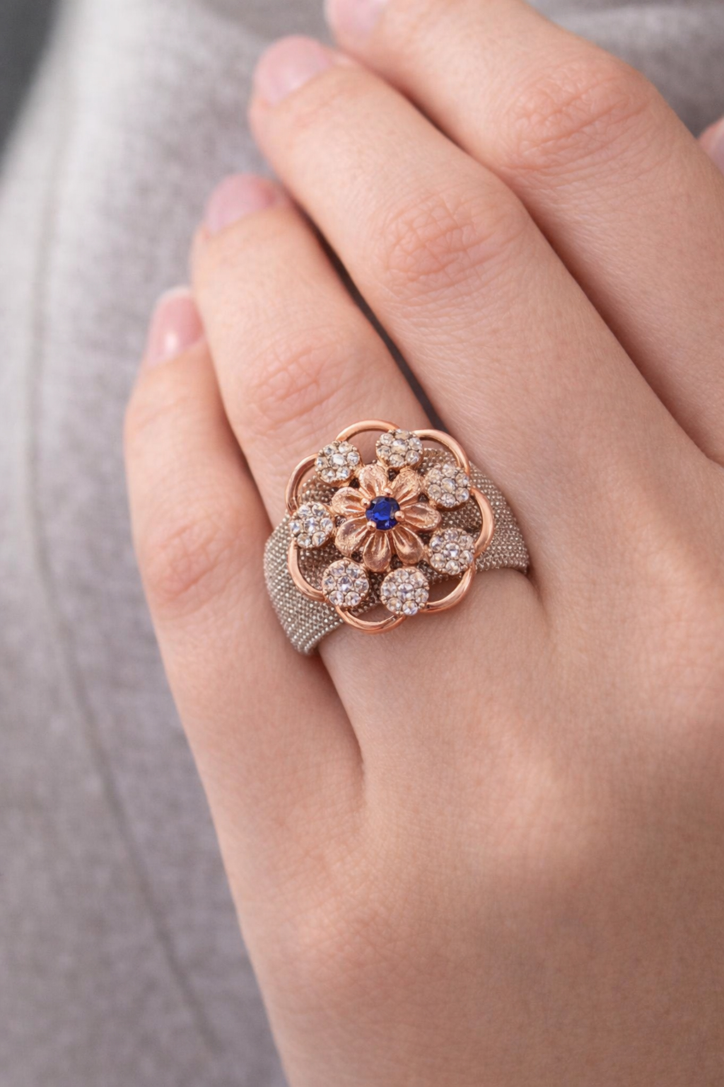 Midnight Blossom Pavé Ring - Image 4
