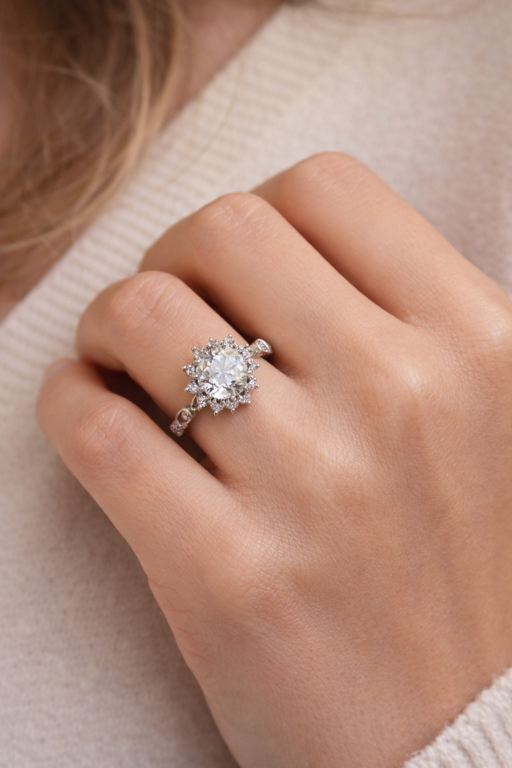 Aurora Starburst Halo Ring - Image 5