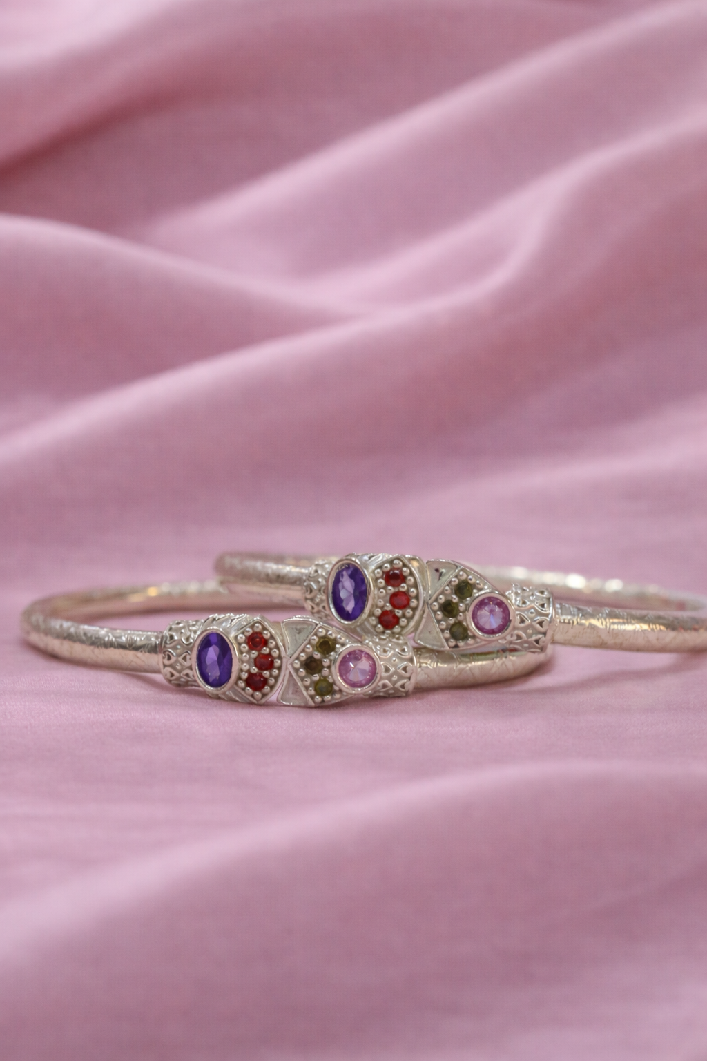 Ratna Rang Pure Silver Kada Bracelet
