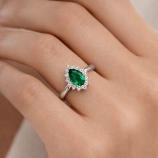 Emerald Virelle Silver Ring - Image 4