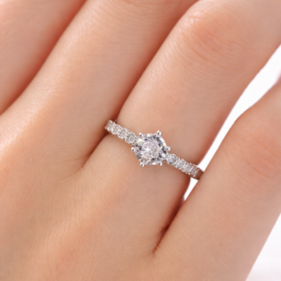 Aurora Gleam Silver Ring - Image 2
