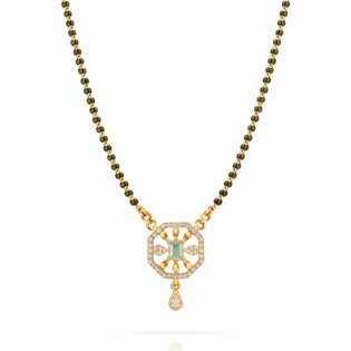 Suvarna Viraasat Emerald Charm Mangalsutra