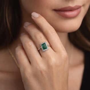 Verdantia Regal Frame Ring - Image 4
