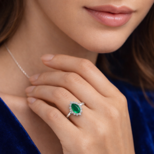 Emerald Virelle Silver Ring - Image 2