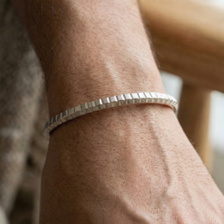 Vajrakant Grid Silver Kada - Image 2