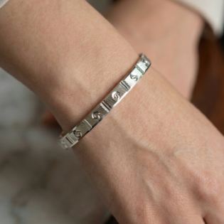 Chakra Shree Silver Kada Bracelet - Image 2