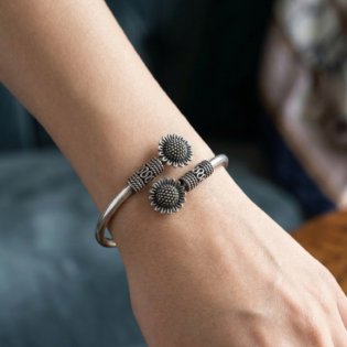 Surya Bloom Silver Bracelet - Image 2