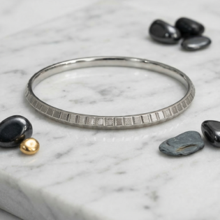 Vajrakant Grid Silver Kada