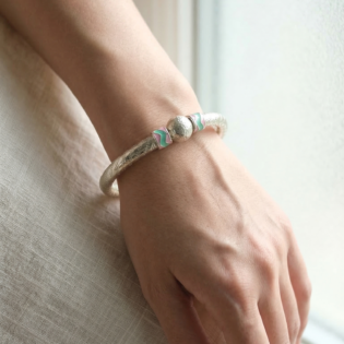 Rangriti Silver Kada Bracelet - Image 5