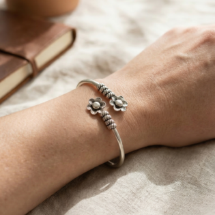 Pushpika Bloom Silver Bracelet - Image 5