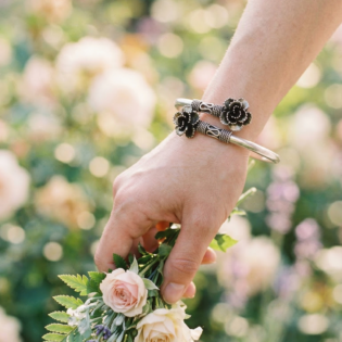 Noor Bloom Silver Kada Bracelet - Image 3