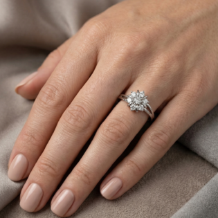 Starlight Bloom Silver Ring - Image 4
