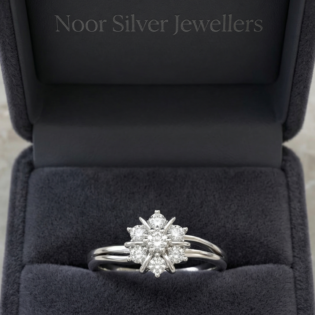 Starlight Bloom Silver Ring - Image 5