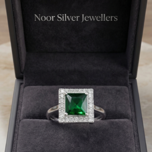 Emerald Square Elegance Ring - Image 3