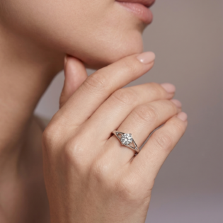 Silver Radiant Eye Solitaire Ring - Image 2