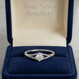 Silver Radiant Eye Solitaire Ring - Image 3