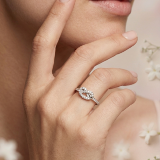 Silver Eternal Knot Sparkle Ring - Image 5