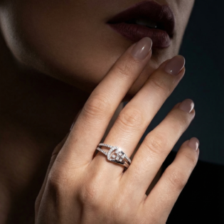 Enchanted Embrace Openwork Ring - Image 5