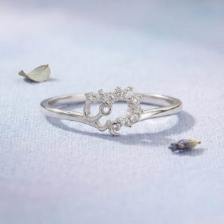 Luna Bloom Wreath Ring