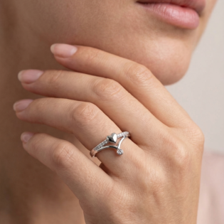 Heartline Promise Silver Ring - Image 4