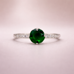 Emerald Whisper Silver Ring - Image 3