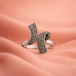 Velmira Serpentflow Silver Ring