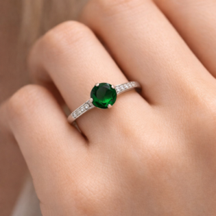 Emerald Whisper Silver Ring - Image 4