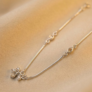 Suvarna Bloom Silver Anklet